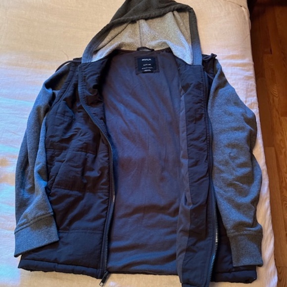 RVCA PUFFER QUILTED HOODIE VEST FULL ZIP JACKET grey/black mens S - Picture 6 of 6